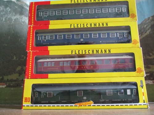 Fleischmann schnellzugwagen - 4x,